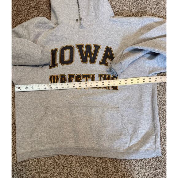 Vintage Iowa Hawkeyes Wrestling Grey Mens Large Hoodie Y2K Cotton Exchange - Picture 7 of 10